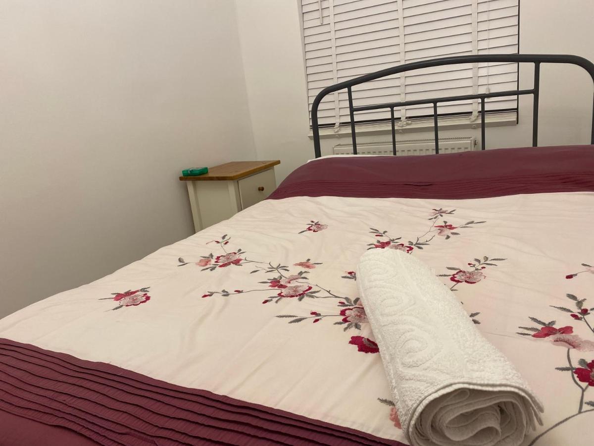 London Rooms With Free Parking 134 Edgware Екстер'єр фото